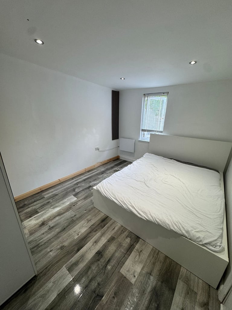 Double Room to rent! 