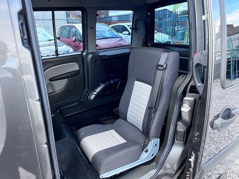 FIAT DOBLO 1.4 Dynamic 2010