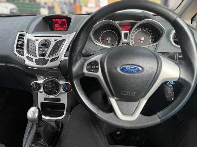 2011 Ford Fiesta 1.25 Zetec 3dr [82] HATCHBACK PETROL Manual