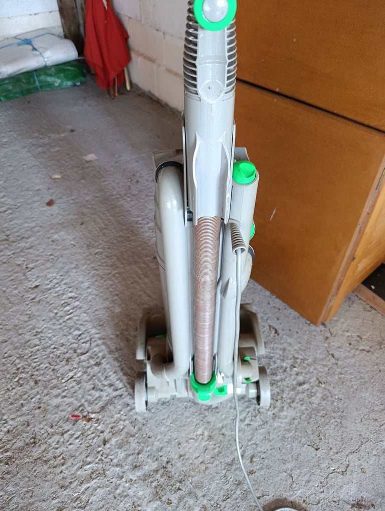 Dyson vacuum cleaner 