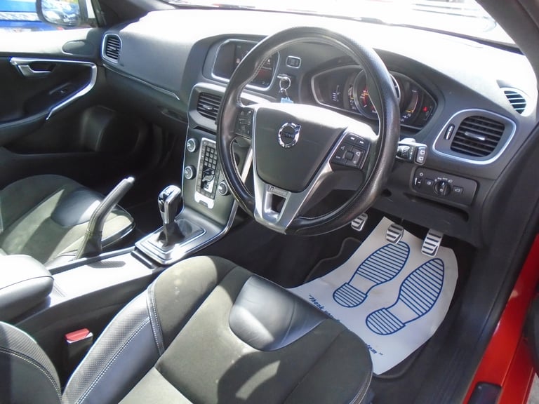 2016 Volvo V40 D4 [190] R DESIGN 5dr HATCHBACK Diesel Manual