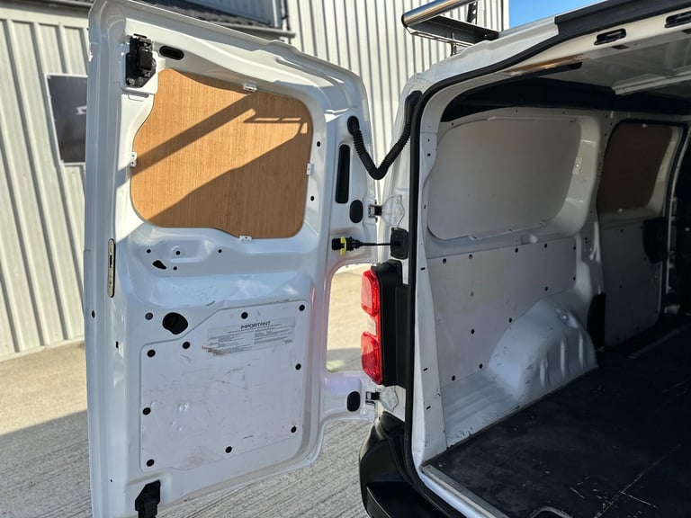 2021 Vauxhall Vivaro 2900 1.5d 100PS Edition H1 Van PANEL VAN DIESEL Manual