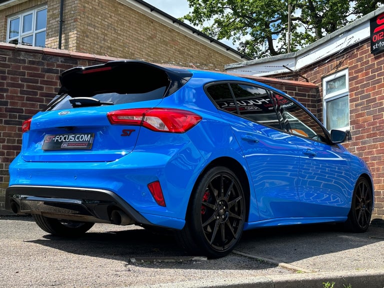 2021 Ford Focus 2.3T EcoBoost ST EDITION. 1 OWNER  ONLY 7 000 MILES  FULL FORD
