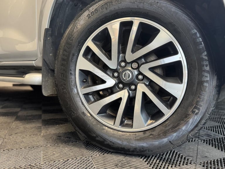 2018 Nissan Navara 2.3 dCi Tekna 4WD Euro 6 (s/s) 4dr PICK UP Diesel Manual