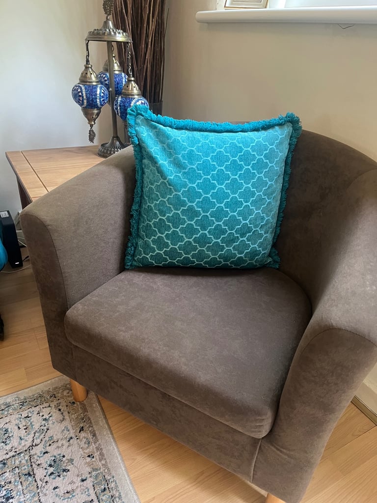 Immaculate Brown Velvet Plush Tub Chair Armchair