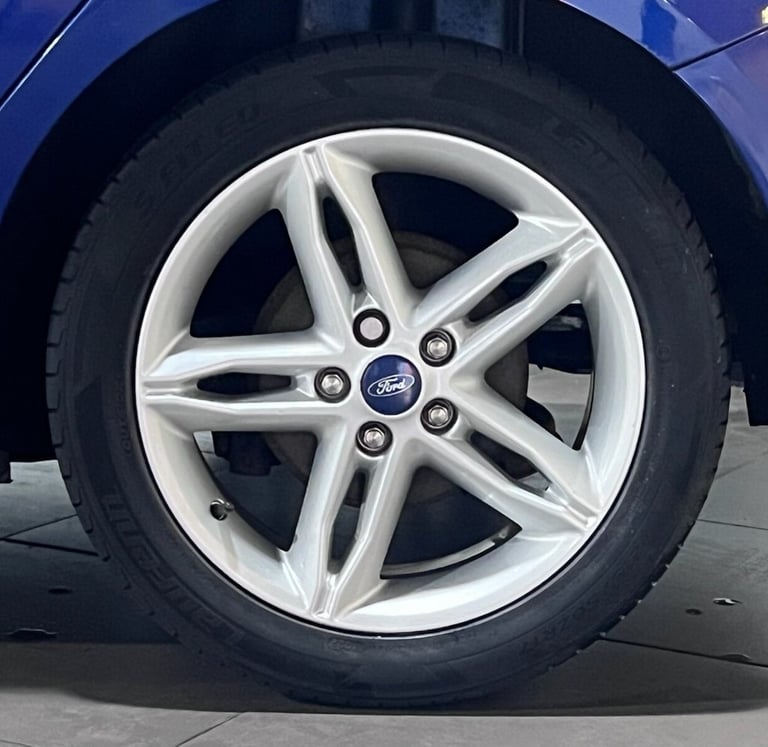 2016 Ford Focus 1.0 EcoBoost 125 Titanium 5dr HATCHBACK PETROL Manual