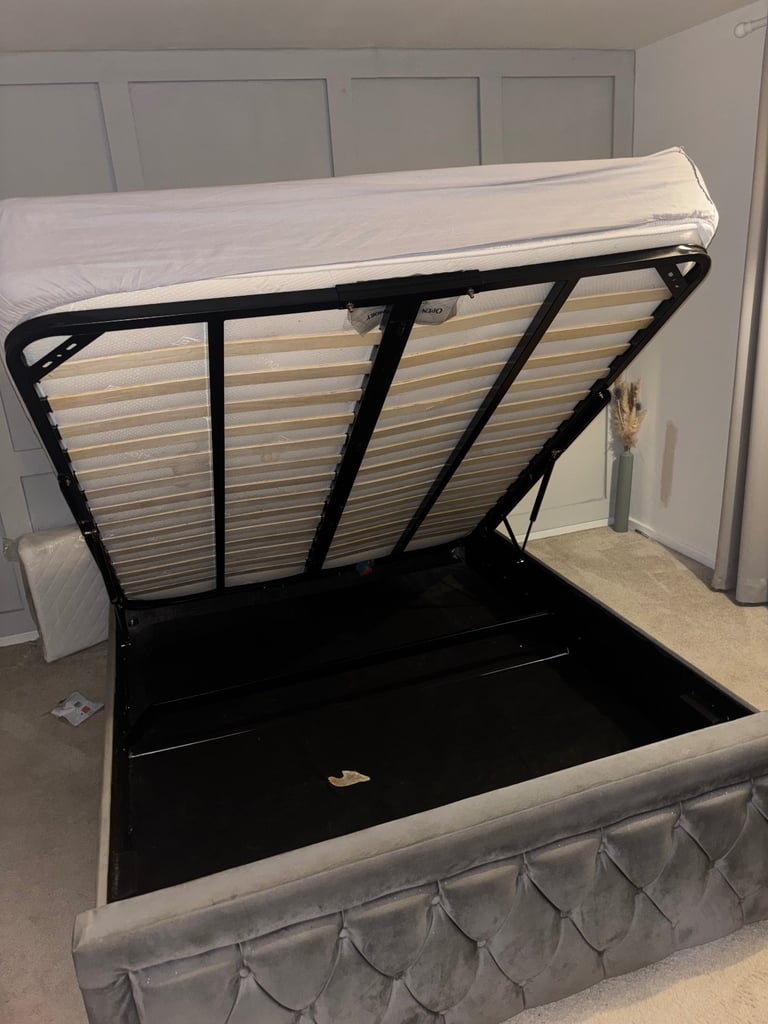 Grey king size bedframe with ottoman storage 