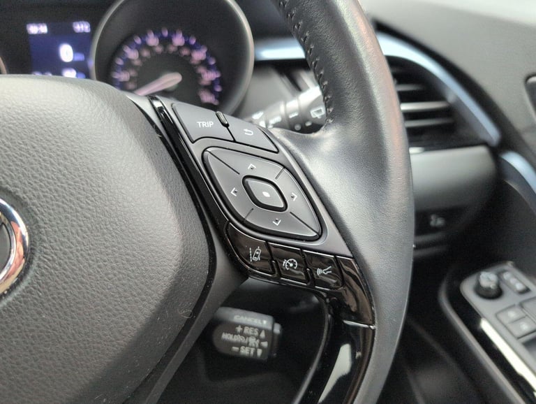 2021 Toyota C-HR 2.0 VVT-h GPF Design SUV 5dr Petrol Hybrid CVT Euro 6 (s/s) (184 ps) - ALLO HATC...