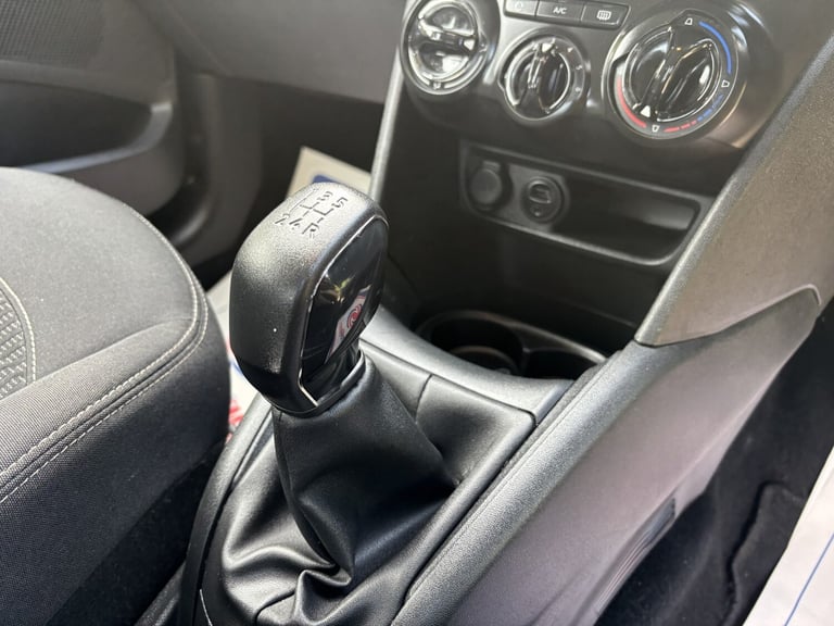PEUGEOT 208 1.2 PureTech Active 2018