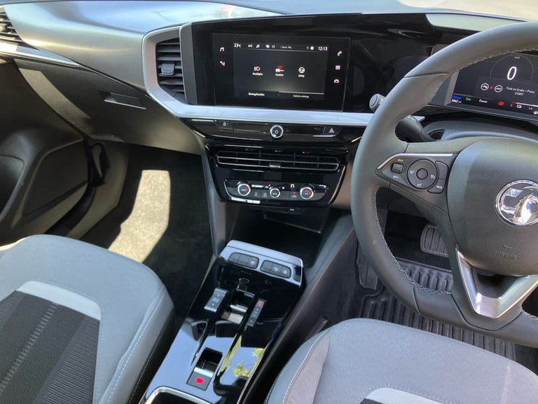 2024 Vauxhall Mokka 100kW Design 50kWh 5dr Auto SUV Electric Automatic