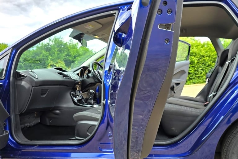 2015 Ford Fiesta 1.0 Manual 77000 Miles. EcoBoost Zetec 5dr CHEAP 20 Tax. PX OK HATCHBACK Petrol ...