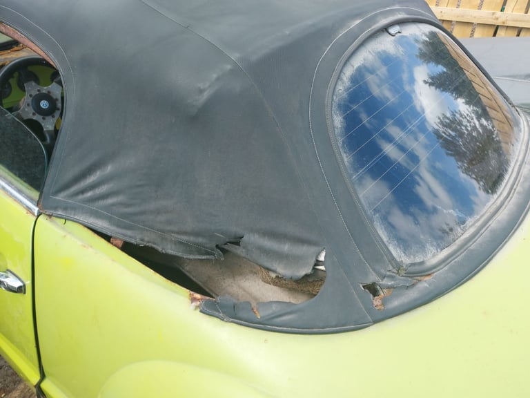VW Karmann Ghia 