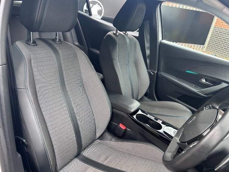 2022 Peugeot 2008 1.2 Puretech Allure Premium Suv 5dr Petrol Eat Euro 6 (s/s) (130 Ps) HATCHBACK ...