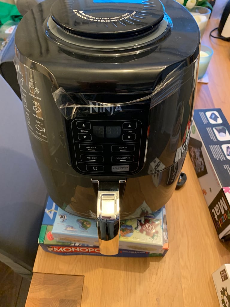 Ninja Air Fryer 3.8L model AF100