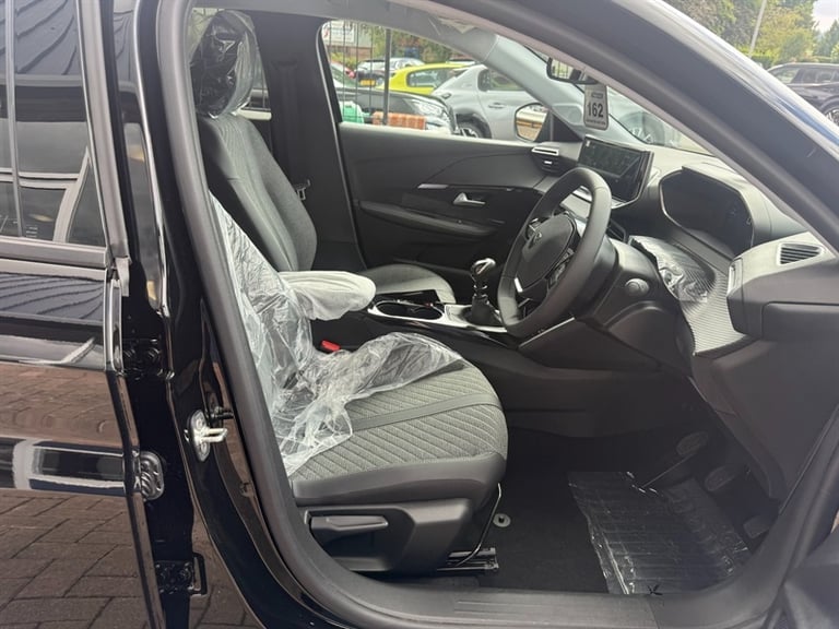 2025 Peugeot 208 1.2 PureTech Allure Hatchback 5dr Petrol Manual Euro 6 (s/s) (100 ps) Hatchback ...
