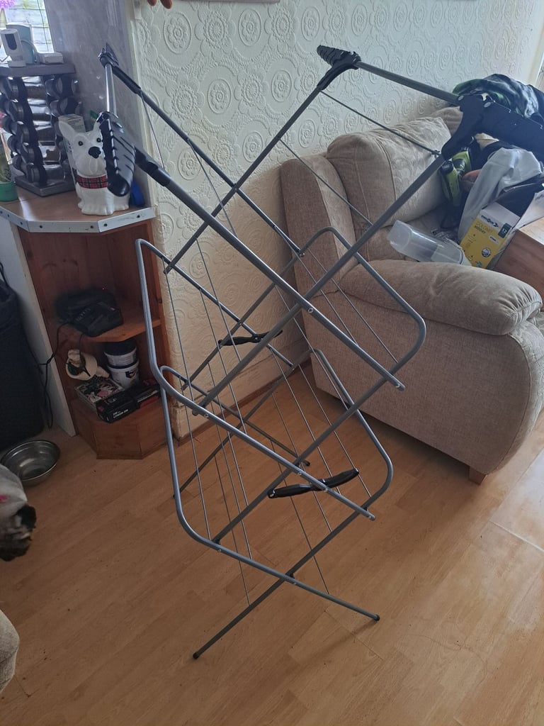 Clothes drying rack 