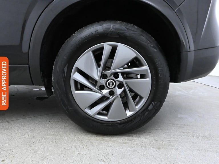 2021 Nissan Qashqai 1.3 DIG-T MHEV Acenta Premium SUV 5dr Petrol Hybrid XTRON Euro 6 (s/s) (158 S...