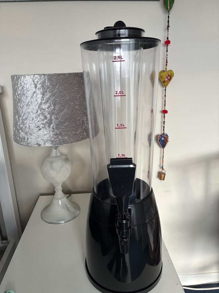 Drink stuff beverage dispenser