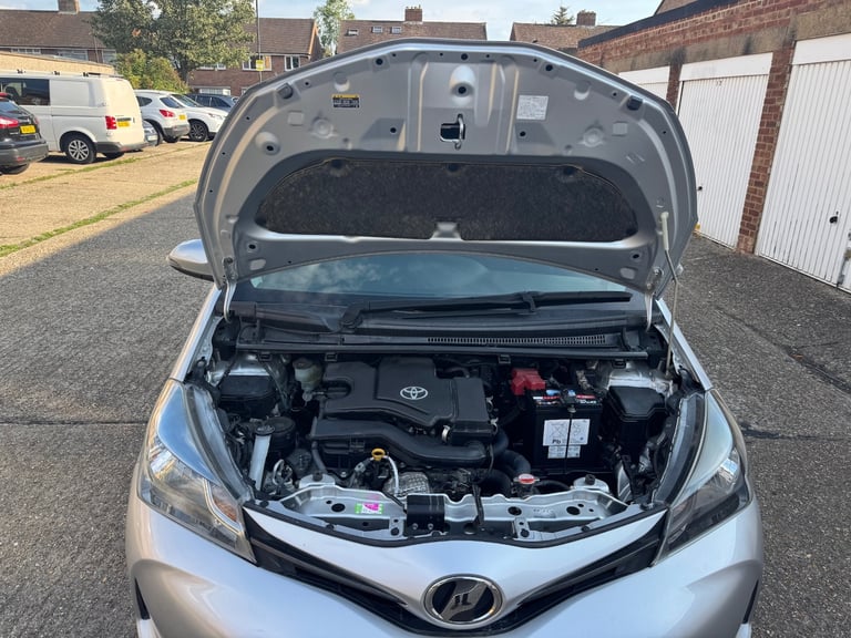 2016 Toyota Yaris Euro 6 Hatchback Petrol Automatic