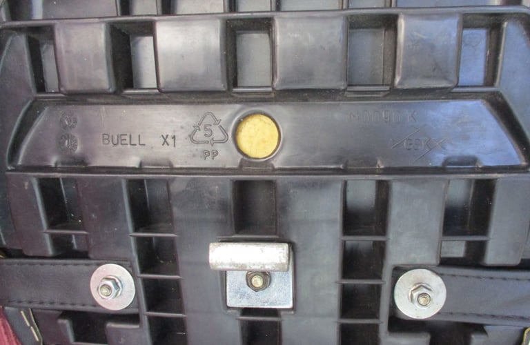 Buell X1 seat