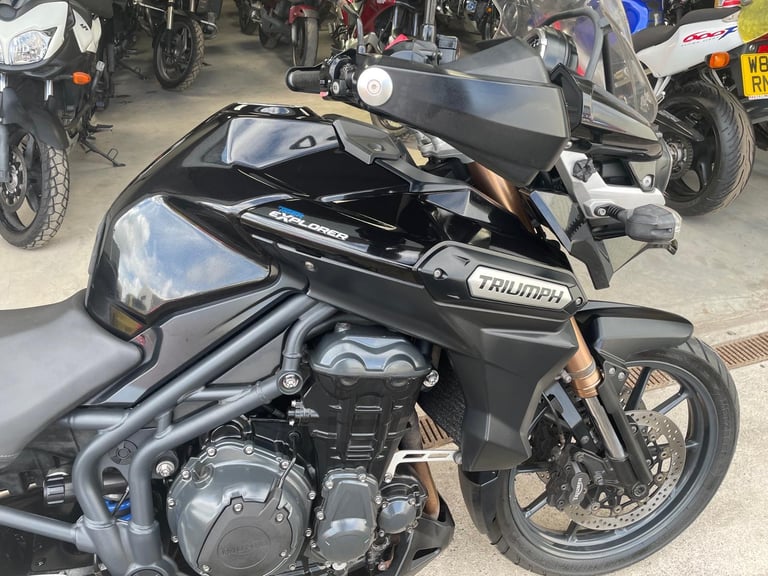 2011 - TRIUMPH TIGER EXPLORER 1200 - FULL SERVICE HISTORY - 12 MONTHS MOT