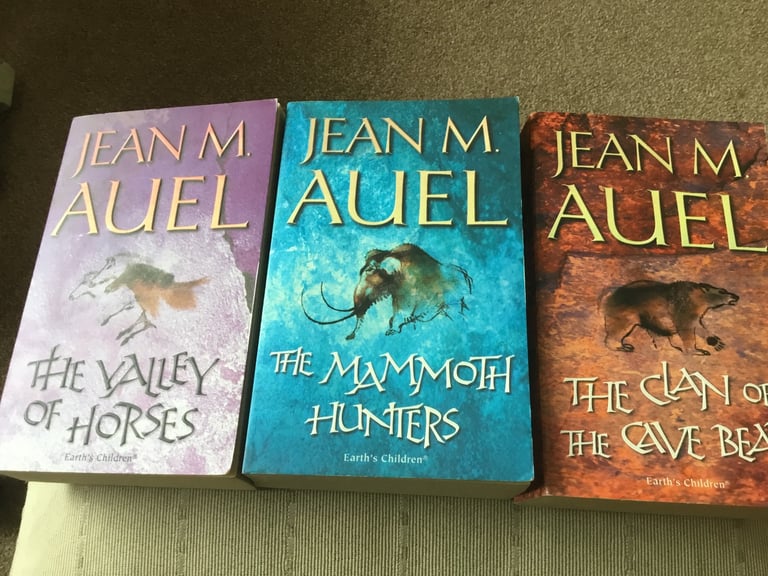 Clan of the cave bear book set