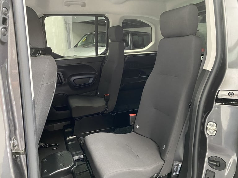 2020 20 Peugeot Rifter Allure 1.5 HDi 4 x SEAT WHEELCHAIR ACCESSIBLE VEHICLE WAV