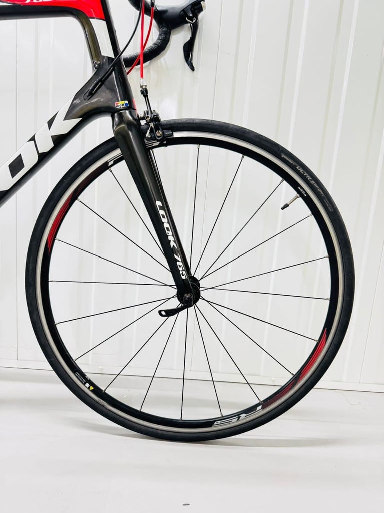 LOOK Size/XS Full Carbon 700c Wheels Super slaw Road Bike