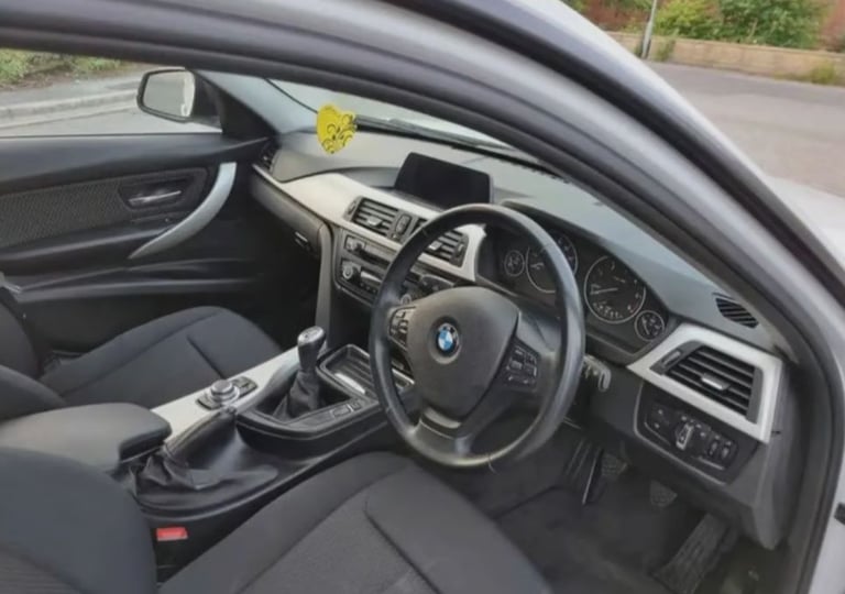 BMW 318D SE SAT NAV (2015)