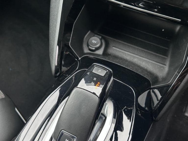 2022 Peugeot 2008 1.2 Puretech Allure Premium Suv 5dr Petrol Eat Euro 6 (s/s) (130 Ps) HATCHBACK ...