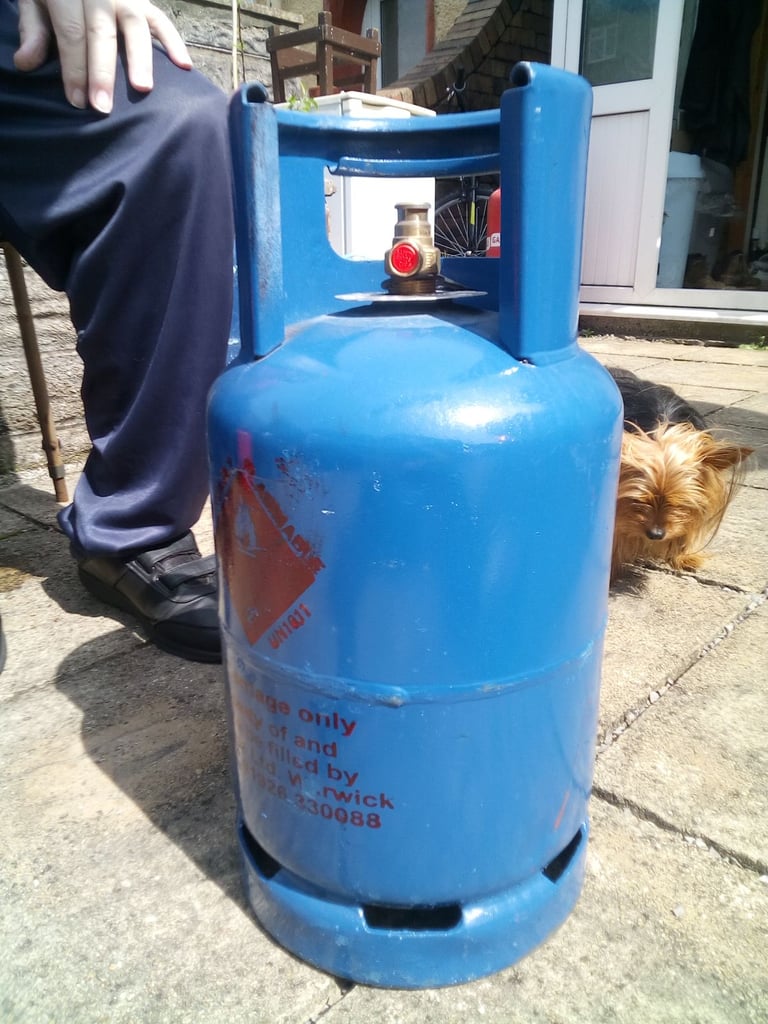 image for GAS BOTTLES 3 LEFT £10 EACH EMPTY, TONYREFAIL TYNYBRYN RCT CF39 8DG