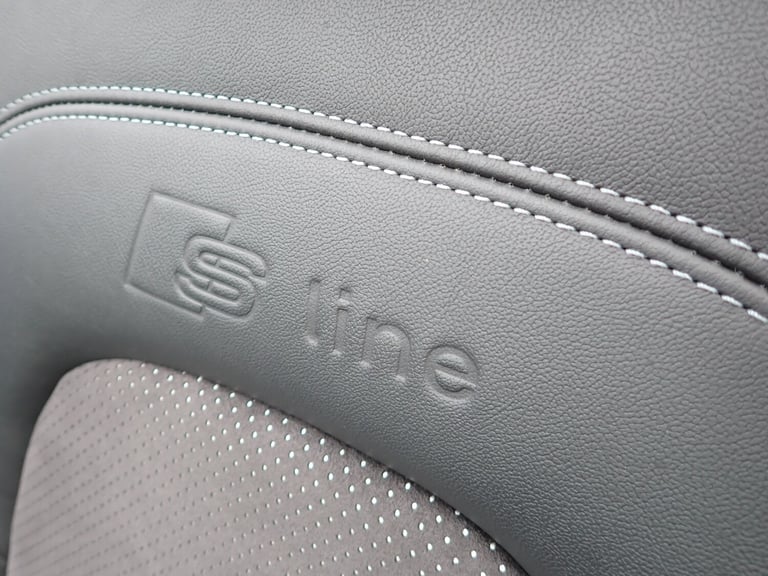 2013 Audi TT 2.0 TDI Black Edition Roadster 2dr Diesel S Tronic quattro Euro 5