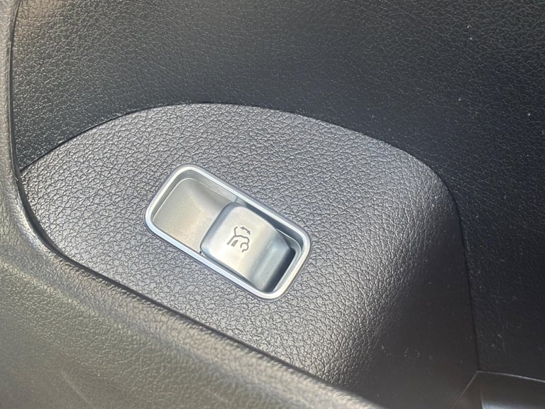 2021 Mercedes-Benz GLE-Class 2.9 GLE400d AMG Line (Premium Plus) G-Tronic 4MATIC Euro 6 (s/s) 5dr...