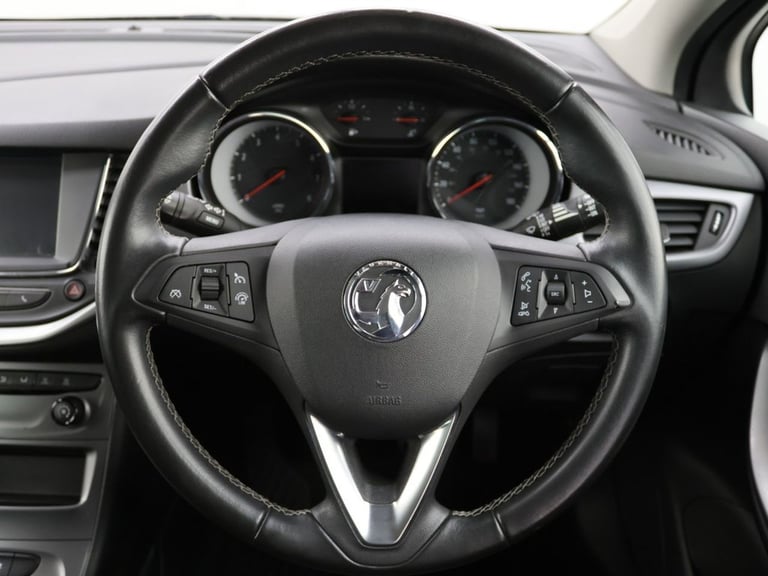 2018 Vauxhall Astra 1.4i Turbo Tech Line Nav Hatchback 5dr Petrol Manual Euro 6 (125 ps) Hatchbac...