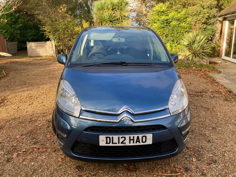 2010 PEUGEOT 1.4 HDI DIESEL 3 DOOR HATCHBACK. 55 mpg., £20 TAX LONG MOT.