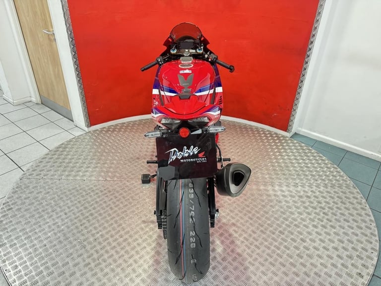 Brand new Honda CBR1000RR-R Fireblade SP BSB Edition