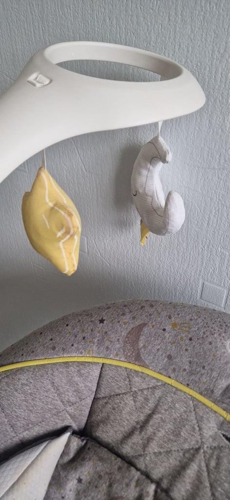 Graco electric swing chair 