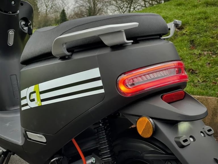 50cc Moped Scooter 2000W Electric Bosch Motor