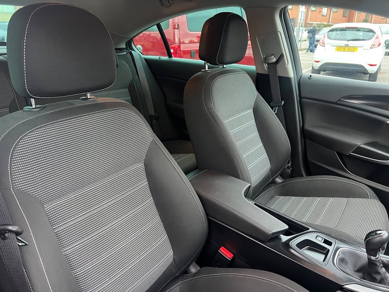 2016 Vauxhall Insignia 1.4i Turbo SRi Hatchback 5dr Petrol Manual Euro 6 (s/s)