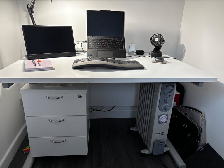 White Office Desk