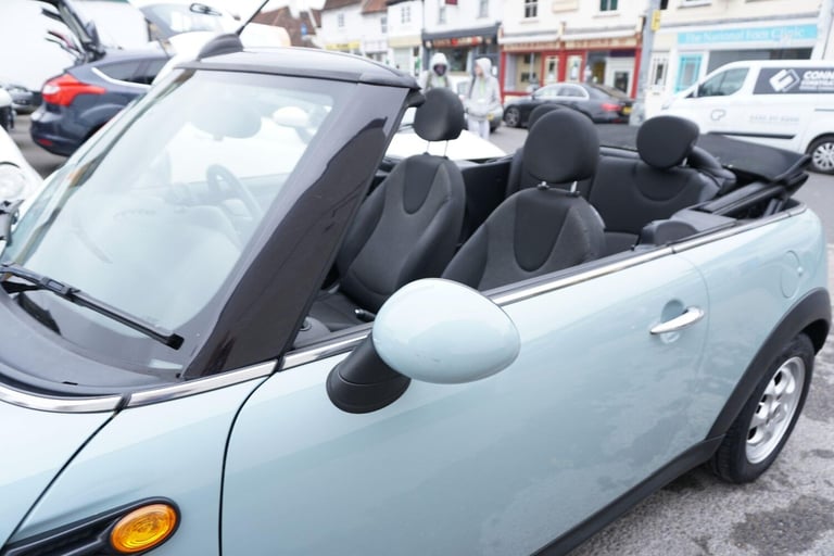 2013 MINI Convertible 1.6 Cooper 2dr CONVERTIBLE PETROL Manual