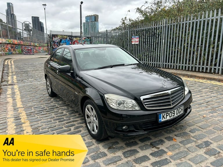 image for 2009 Mercedes-Benz C Class C180K BlueEFFICIENCY SE 4dr Auto SALOON Petrol Automatic