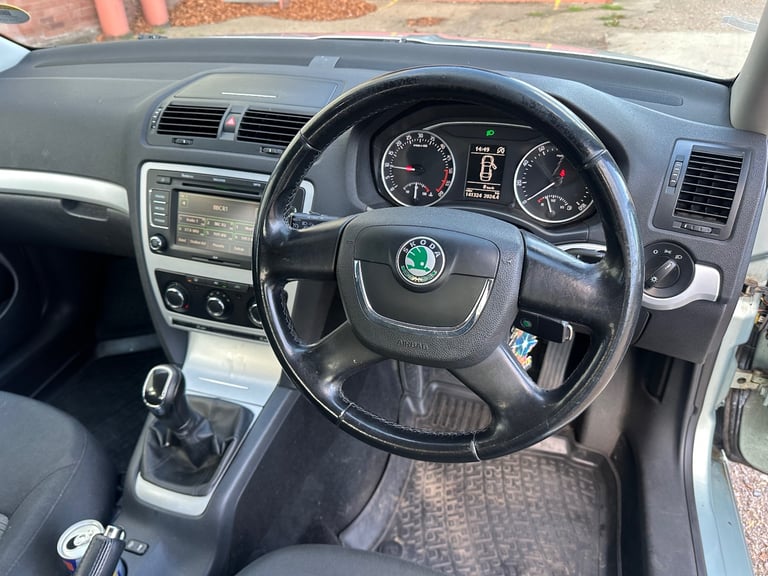 Skoda, OCTAVIA, Hatchback, 2011, Manual, 1598 (cc), 5 doors