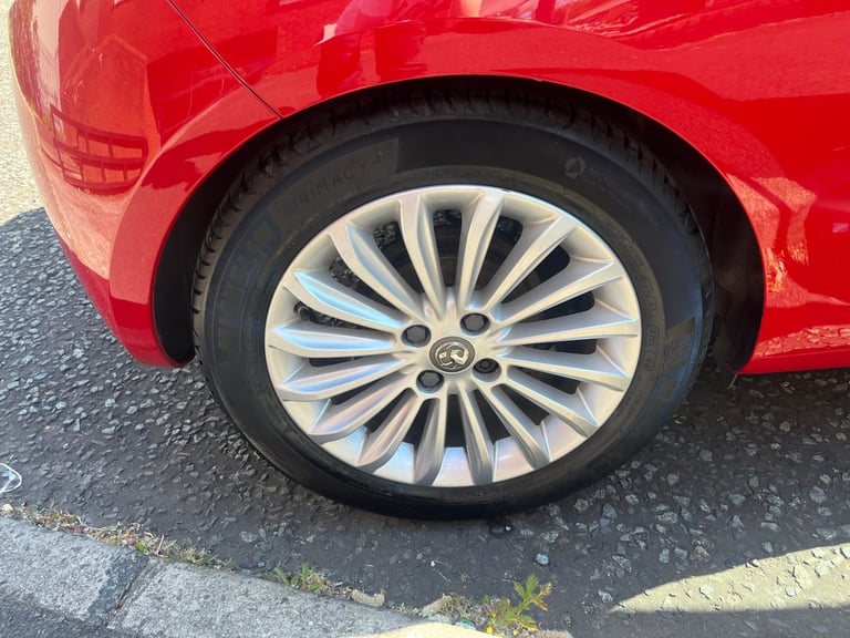 2017 Vauxhall Adam 1.2i Glam 3dr HATCHBACK Petrol Manual