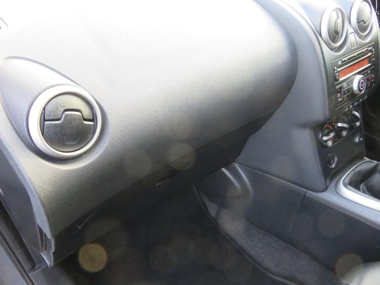 2008 Nissan Qashqai 1.6 Visia 2WD 5dr HATCHBACK Petrol Manual