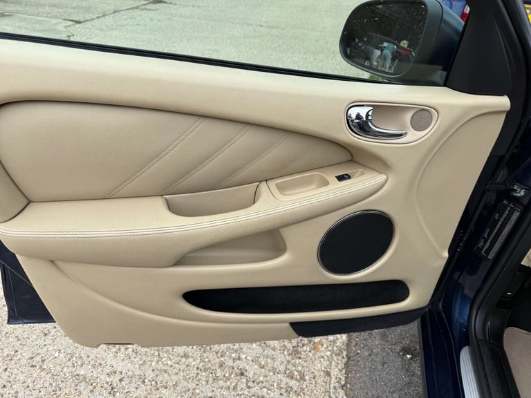 2008 Jaguar X-Type 2.2 X-Type SE Auto 4dr Saloon Diesel Automatic