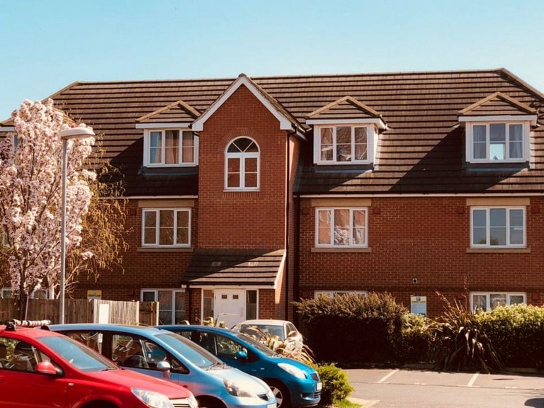 Spacious 2 bed flat in Dagenham on Tallow Close