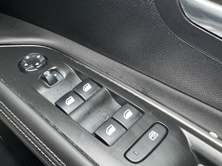 2021 Peugeot 3008 Allure MPV Diesel Manual