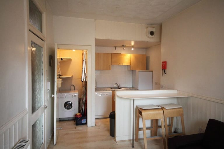 Fully furnished one bedroom flat in amazing location available to rent from 7/10/25