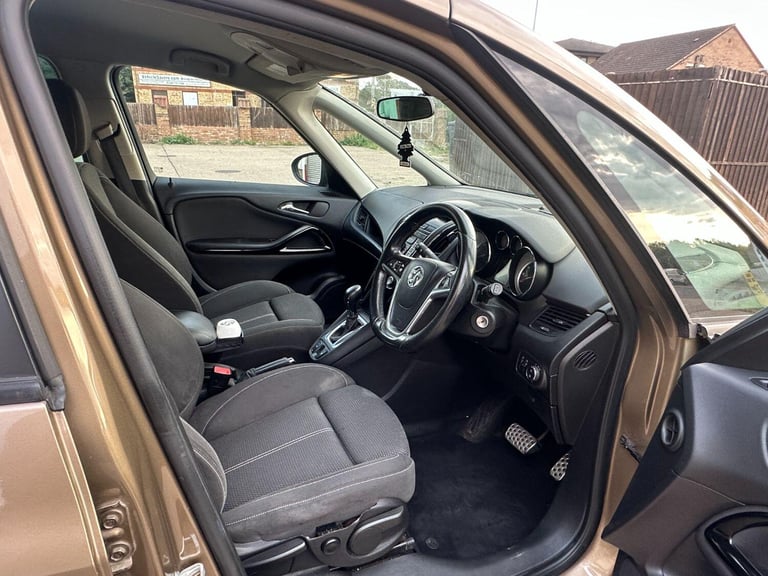 VAUXHALL ZAFIRA TOURER 2.0 CDTi SRi 2013